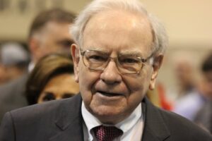 Warren Buffett's $642 Million "Secret" Portfolio Is Selling What Might