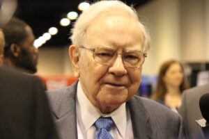 Warren Buffett Just Issued a Stark Warning to President Trump